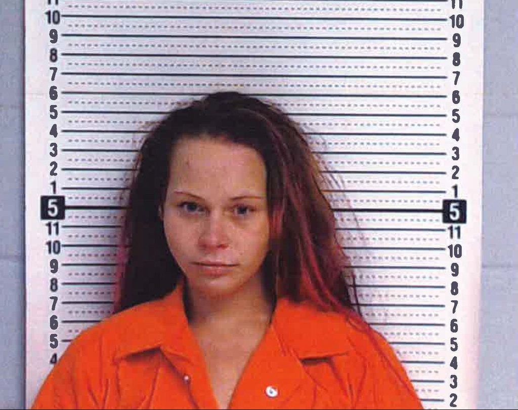 0114CR_Cortney_Bell_mugshot_2.max-2400x1350.jpg
