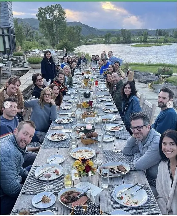All the stars were out that night! Credit: Instagram/KristenBell