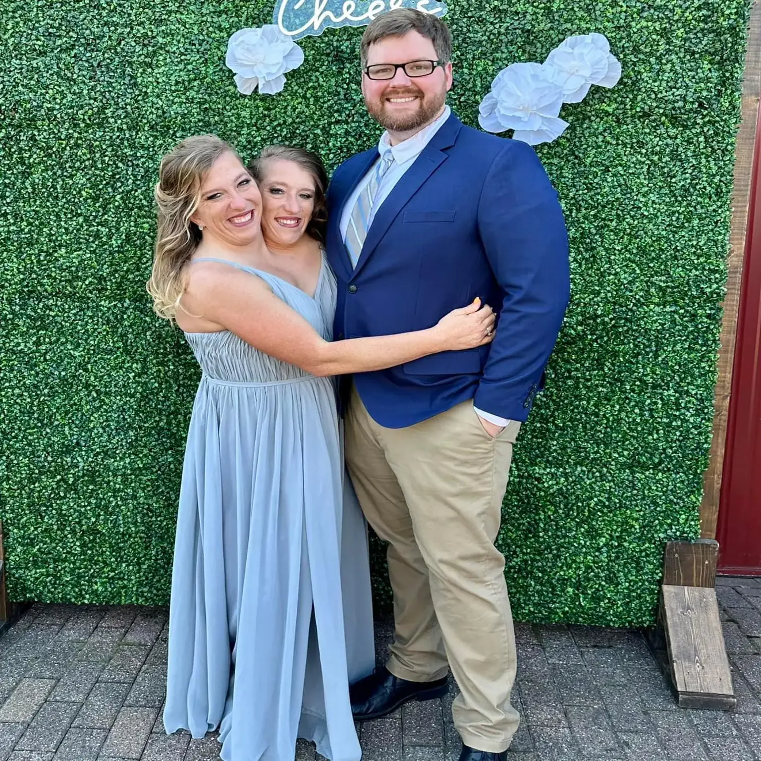 Abby and Brittany Hensel. Credit: Facebook