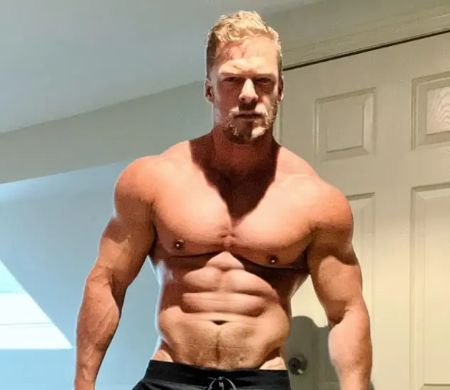 Alan Ritchson. Credit: Instagram