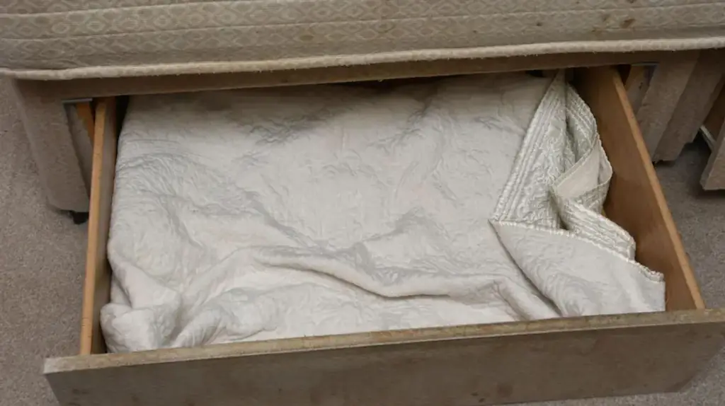 The drawer where the baby was kept. Credit: CPS