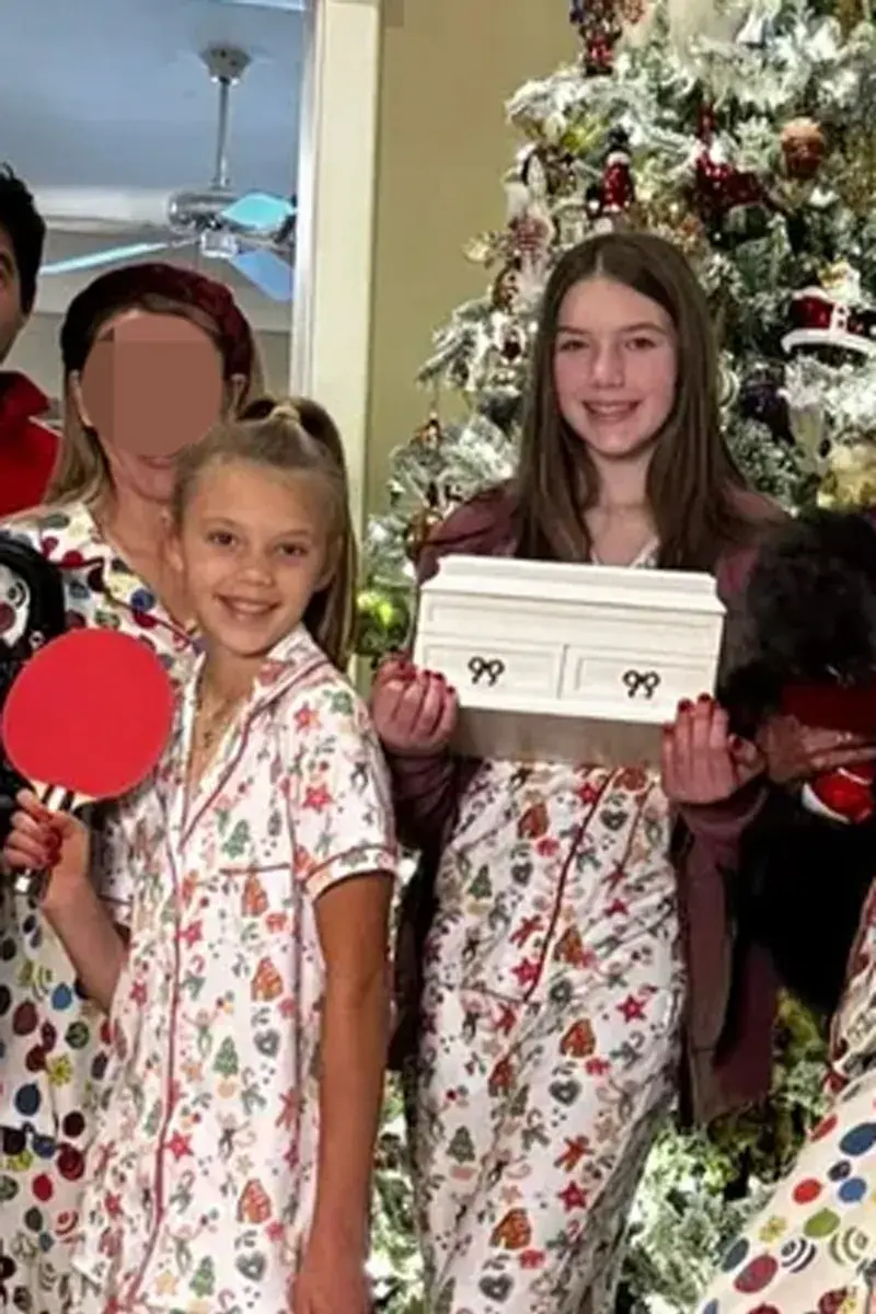 The sisters were found holding hands. Credit: GoFundMe