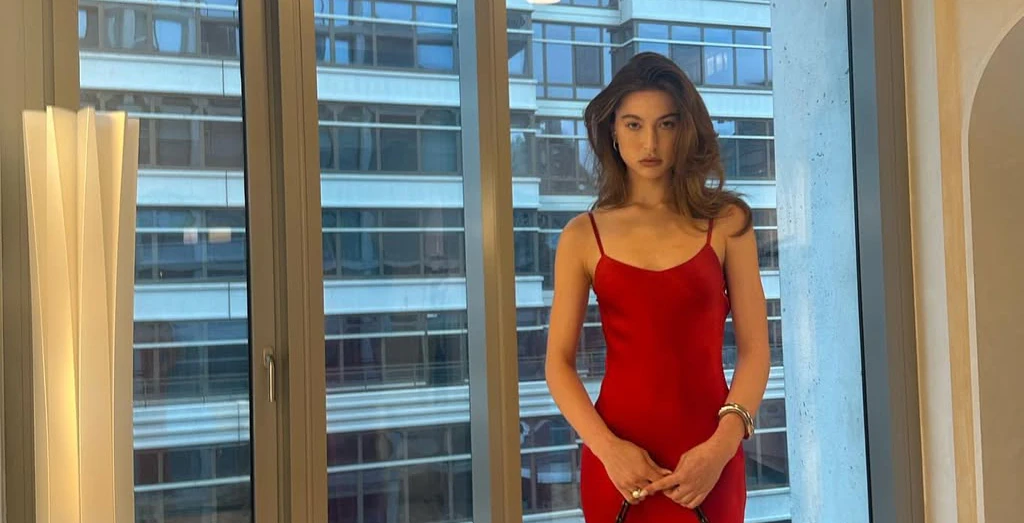 Steve Jobs' daughter goes viral after posting photo as people come to bizarre realization