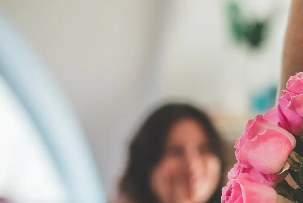 Both 'Breadcrumbing' and 'Love bombing' are manipulation tactics. Credit: Fotostorm/Getty