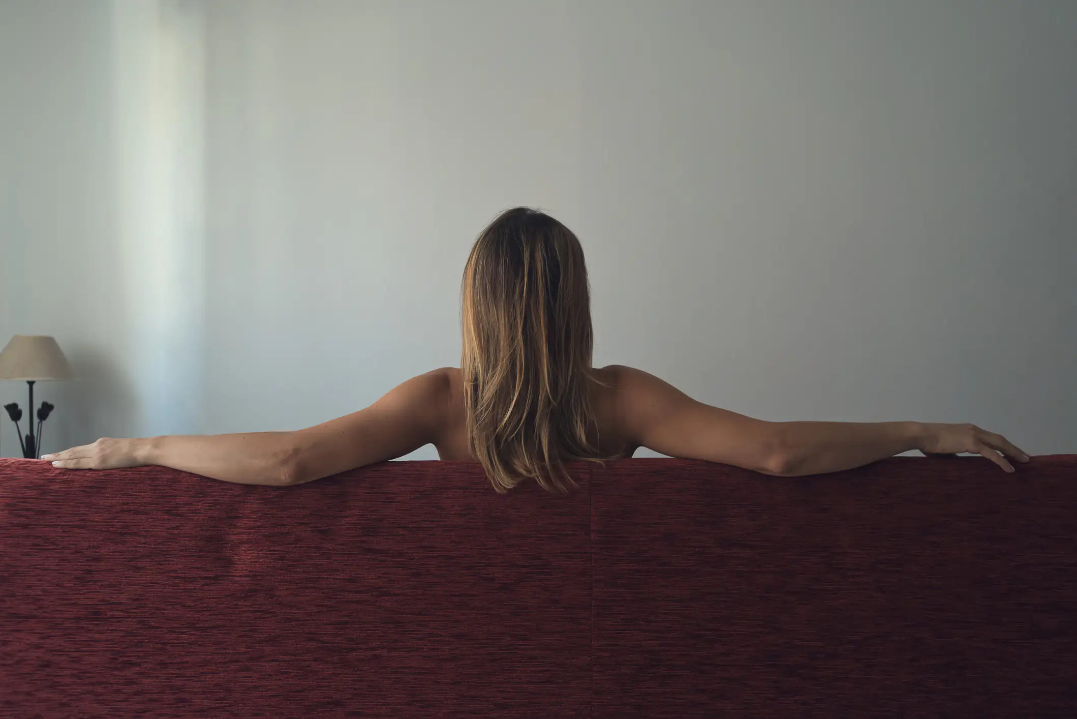 Expert reveals impact of seeing parents walking around the house naked