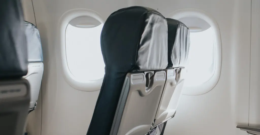 Man is defended after act that made the woman he was sitting next to on plane 'uncomfortable'