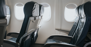 Man is defended after act that made the woman he was sitting next to on plane 'uncomfortable'