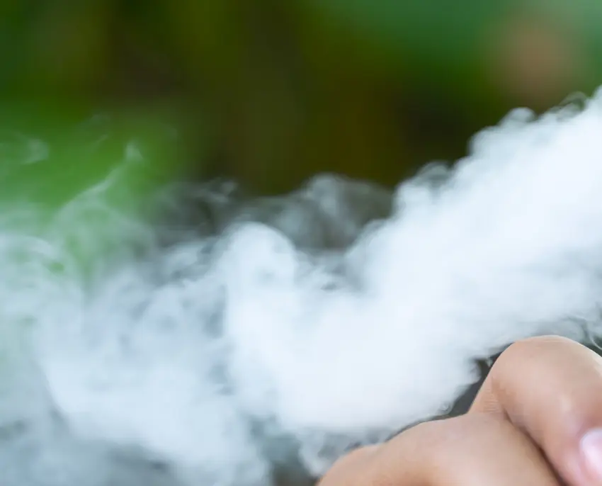 Experts issue urgent warning over 'popcorn lung' as studies show vaping condition cannot be reversed - Article Image 4