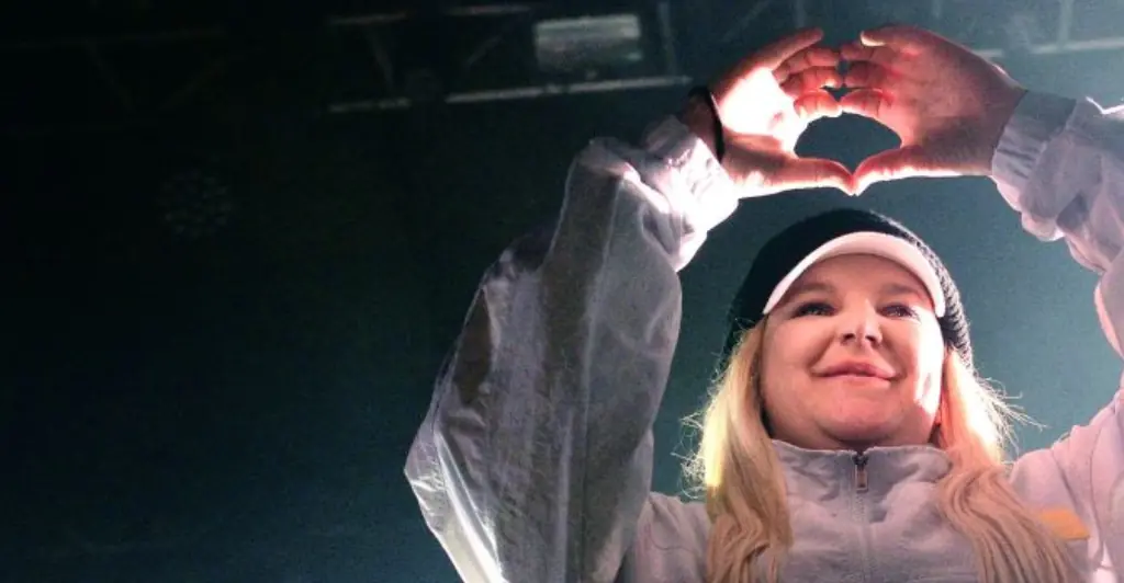 Tones and I reveals she had miscarriage while on stage in heartbreaking post