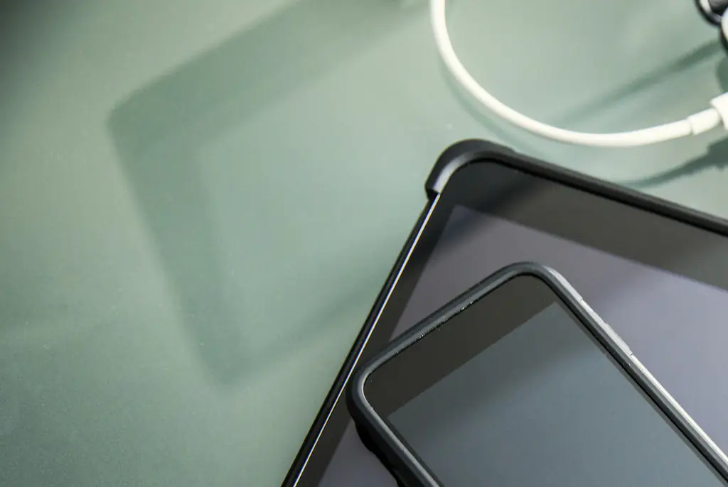 Police release statement as mom is arrested after confiscating kids' iPads