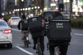 Tearful Uber Eats driver drives around for an hour for 'a $1.19 tip and $2 from the app'