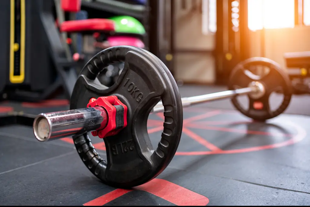 Woman, 22, suddenly dies at the gym while doing squats