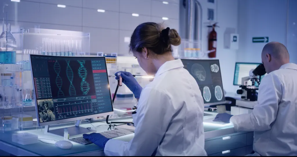 Salomé predicts breakthroughs in genetic experimentation that will result in the creation of genetically modified humans. Credit: janiecbros / Getty