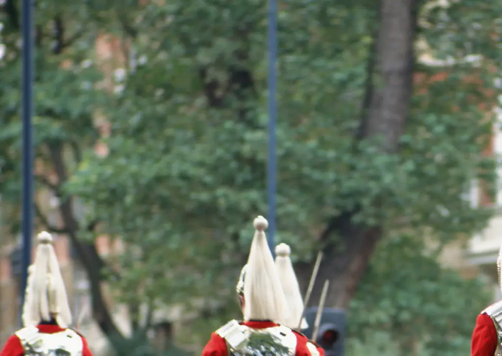 Royal horses bolt through London, 3 months after previous incident