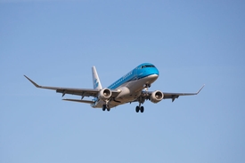 Person who died at Dutch airport was an employee who 'intentionally climbed into the engine'