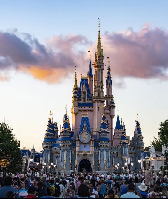 Disney parks are famed for their crowds. Credit: Anadolu / Getty