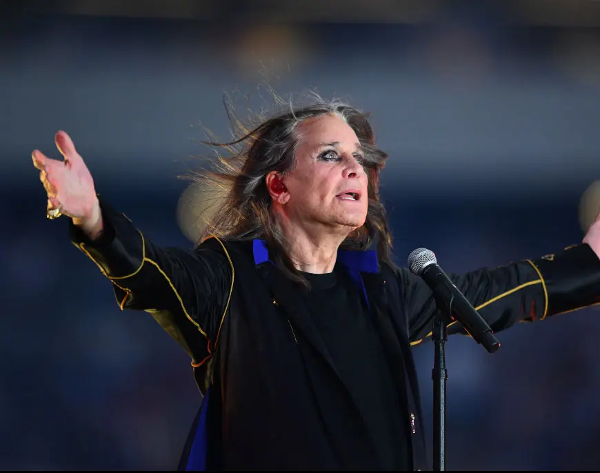 Ozzy Osbourne passed away surrounded by his family. Credit: Icon Sportswire / Getty