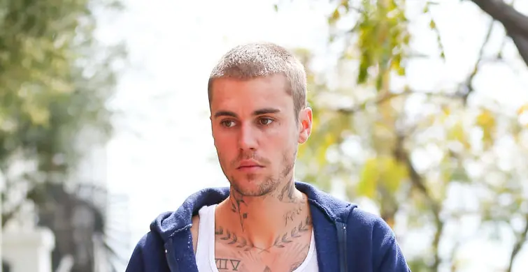 ‘Fake’ Justin Bieber banned from Vegas club after performing on stage and racking up $10k bar tab