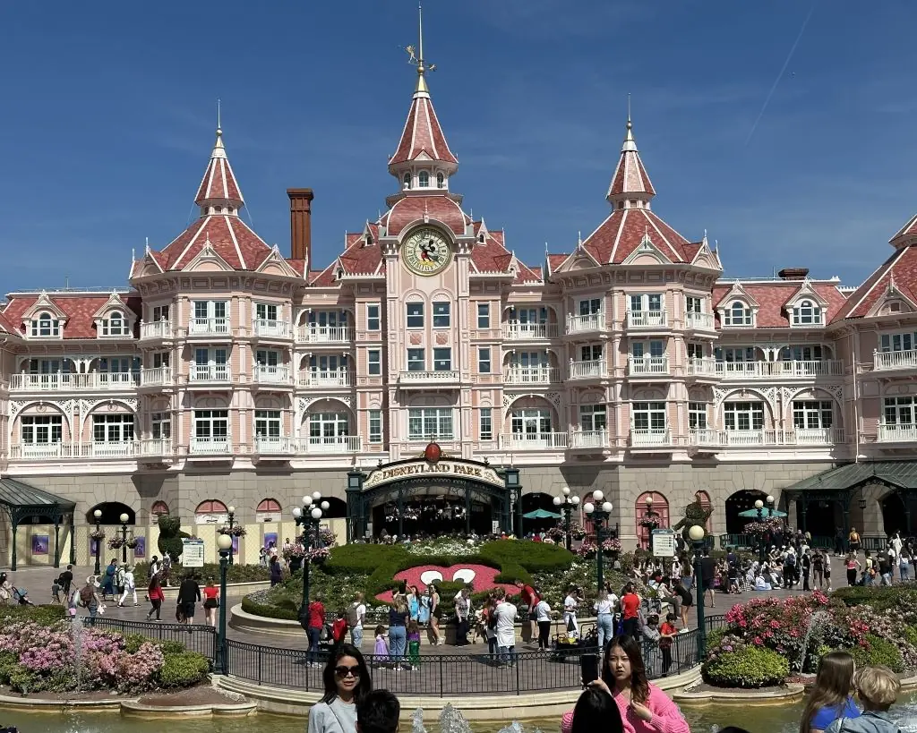 People were not happy about the plan to skip the lines at Disneyland. Credit: Mohamad Salaheldin Abdelg Alsayed/Anadolu Agency / Getty 