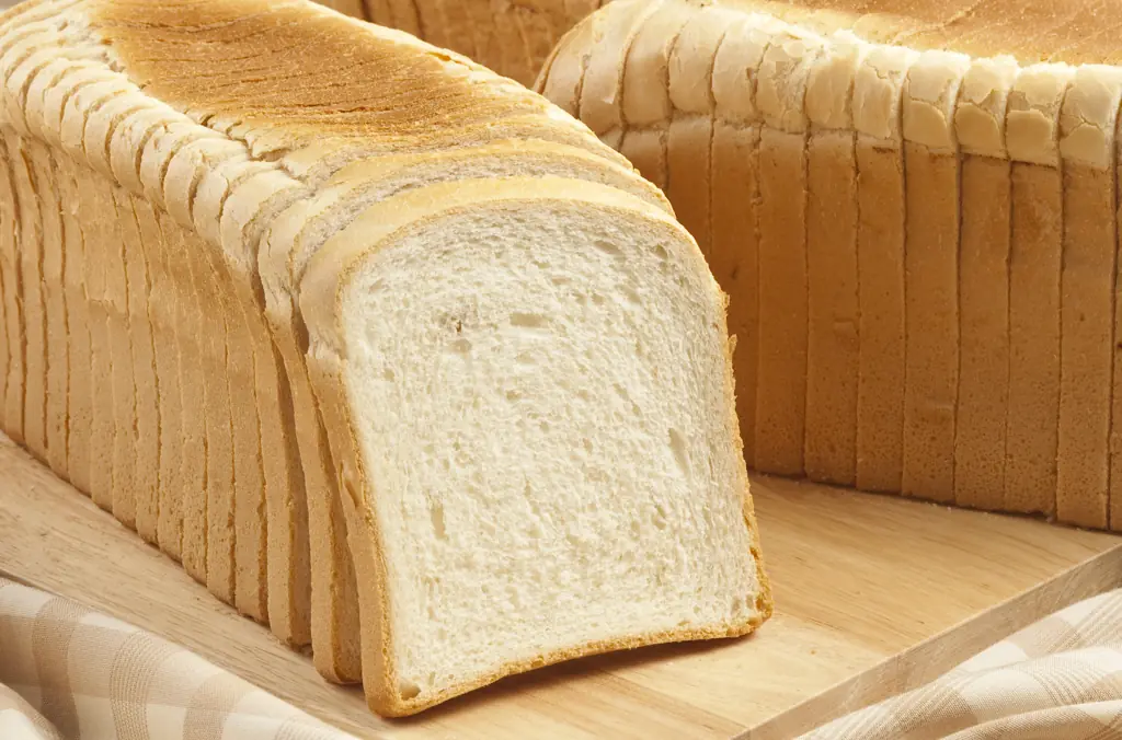 White bread can harm you eyesight, according to doctors. Credit: Sinan Kocaslan / Getty