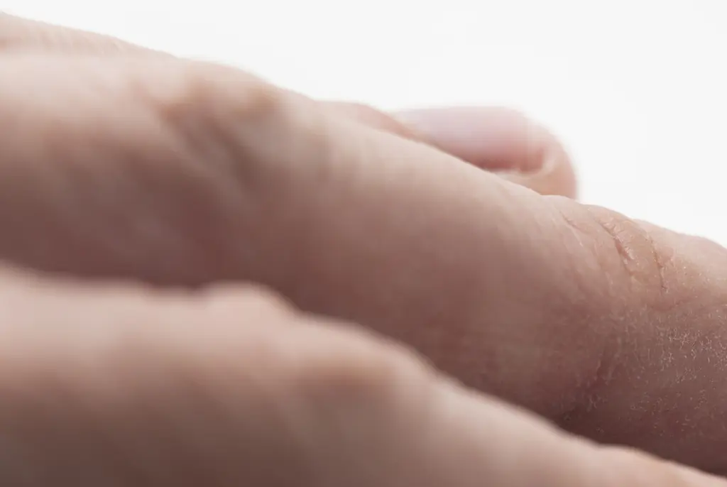 Dad sparks outrage after 'proposing' to his daughter with purity ring