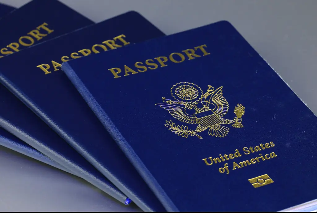 United Airlines flight forced to turn around 2 hours into 13-hour flight as pilot realizes he's forgotten his passport