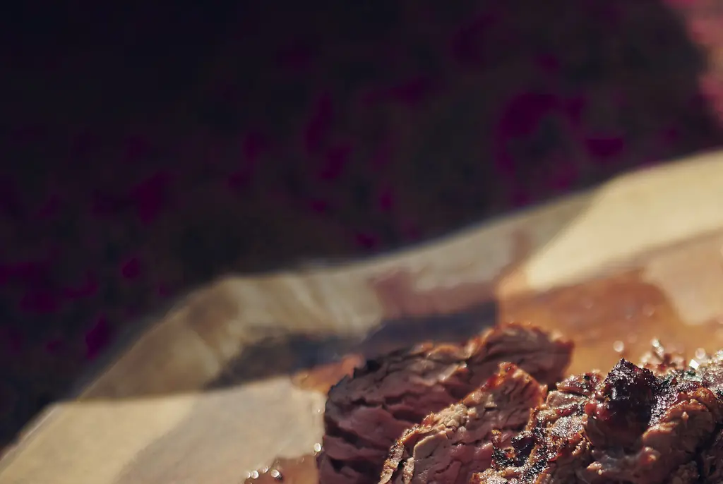 Vegan family send furious 'final warning' to neighbors after they cooked meat with the window open