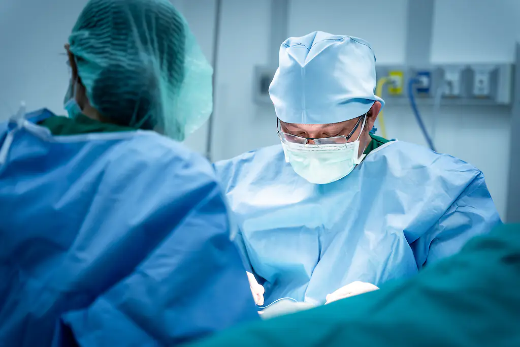 The surgeon shared a before and after of her patient. (stock image). Credit: Pramote Polyamate / Getty