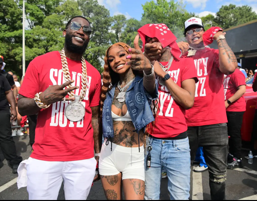 Rapper and OnlyFans star Enchanting dies aged 26