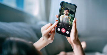 'Homeless' woman reveals she uses dating apps to sleep at men's houses as she's 'too hot to pay rent'