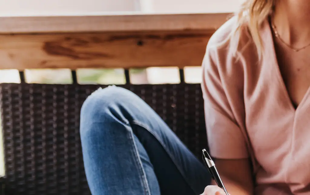 Bride calls out wedding guest's 'ridiculous' RSVP: 'I'm just annoyed'