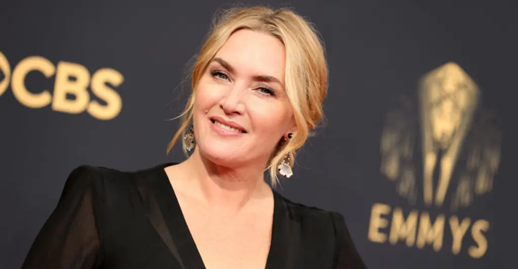 Kate Winslet is applauded as she poses topless in stunning photo shoot