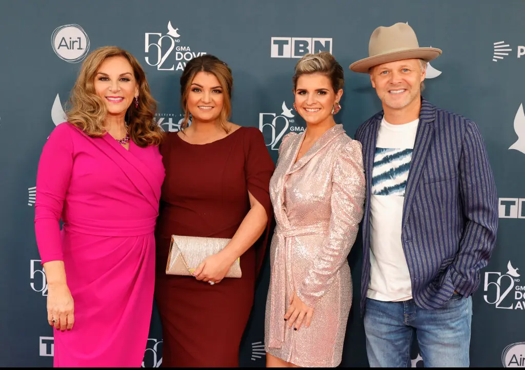  Kelly Nelon Clark, Amber Nelon Thompson, Autumn Nelon Clark, and Jason Clark of The Nelons. Credit: Jason Kempin / Getty