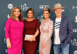 Three members of Grammy-nominated family group The Nelons among 7 dead in plane crash