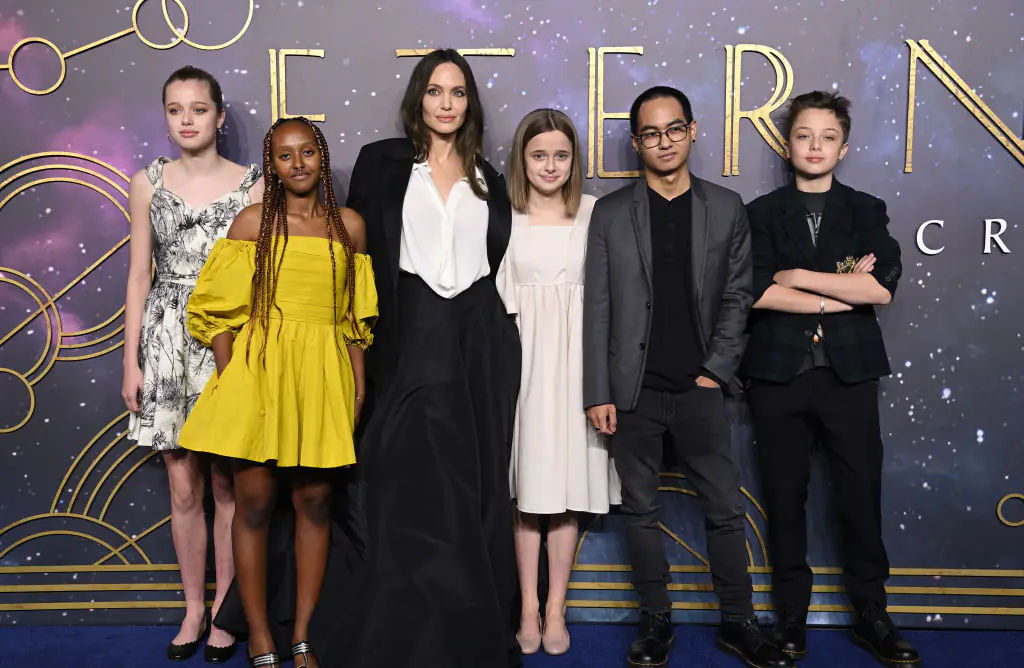 Angelina with her children:  Shiloh Jolie-Pitt, Zahara Jolie-Pitt, Angelina Jolie, Vivienne Jolie-Pitt, Maddox Jolie-Pitt and Knox Jolie-Pitt .Credit: Karwai Tang / Getty