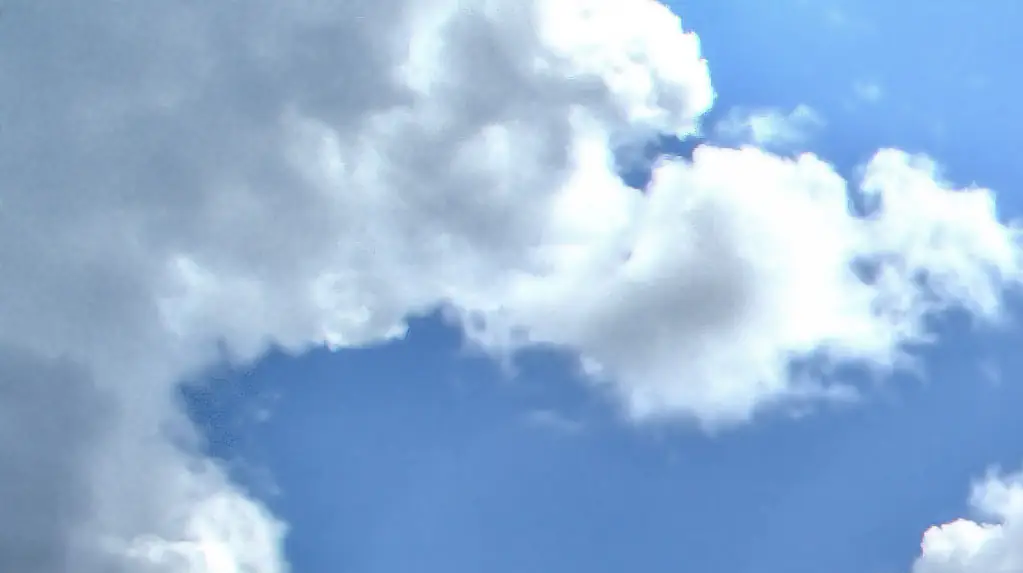 Tourist is attacked by locals and arrested after climbing sacred Mayan temple in Mexico