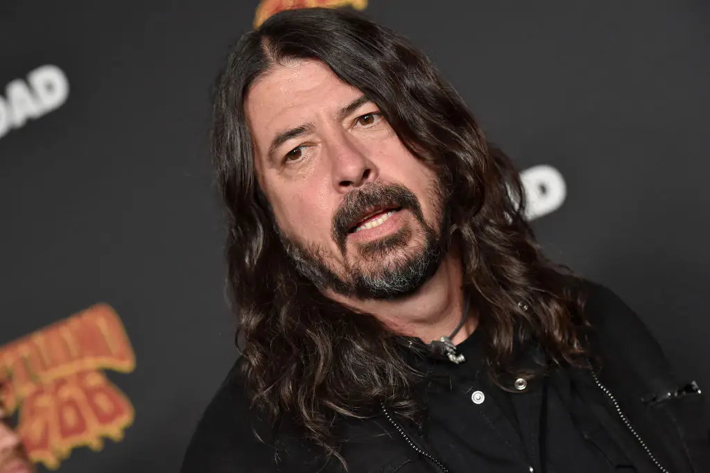 Dave Grohl responds after photo claiming to be of his love child goes viral