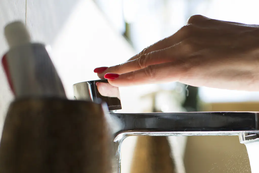 It's better to combine other tasks with brushing one's teeth like listening to music or planning your day. Credit: Kathrin Ziegler/Getty