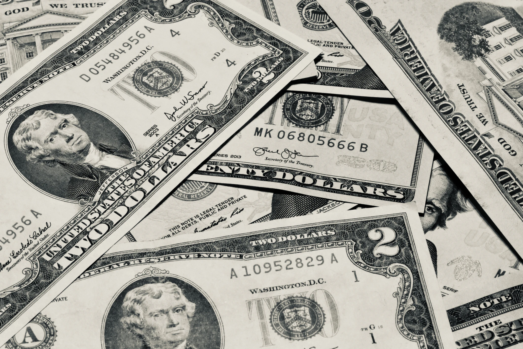 People who receive the $2000 should place the money in an interest-bearing account, according to experts. Credit: Douglas Sacha / Getty