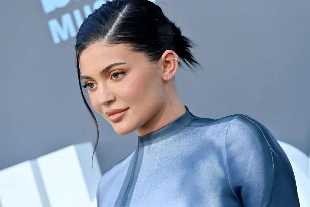 Kylie Jenner slammed for 'vulgar' dress choice at Jeff Bezos and Lauren Sanchez's wedding celebration
