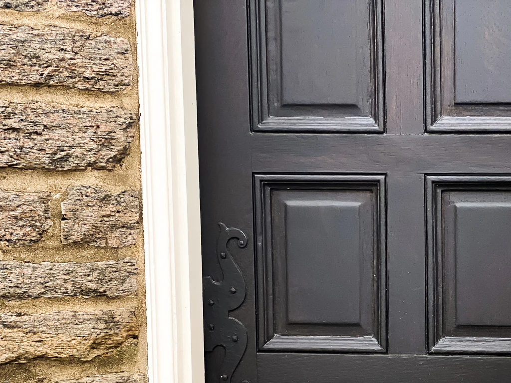 Woman reveals how she got brutal revenge on neighbor who stole all her parcels from her doorstep