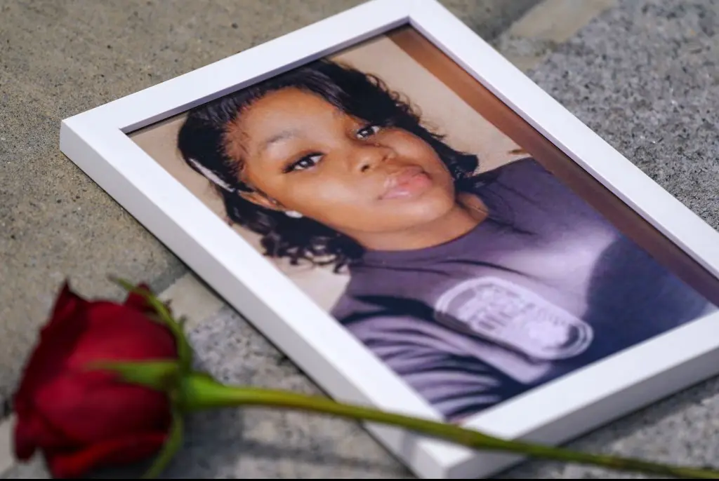 Judge faults Breonna Taylor's boyfriend in fatal shooting, dismisses charges against cops