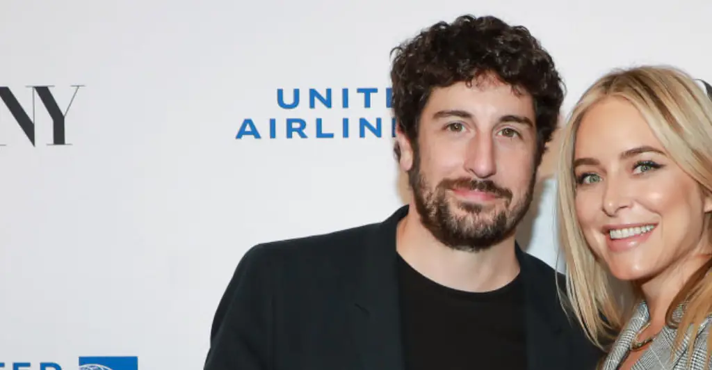 'American Pie' star Jason Biggs' wife slammed for 'gross' admission mid-flight