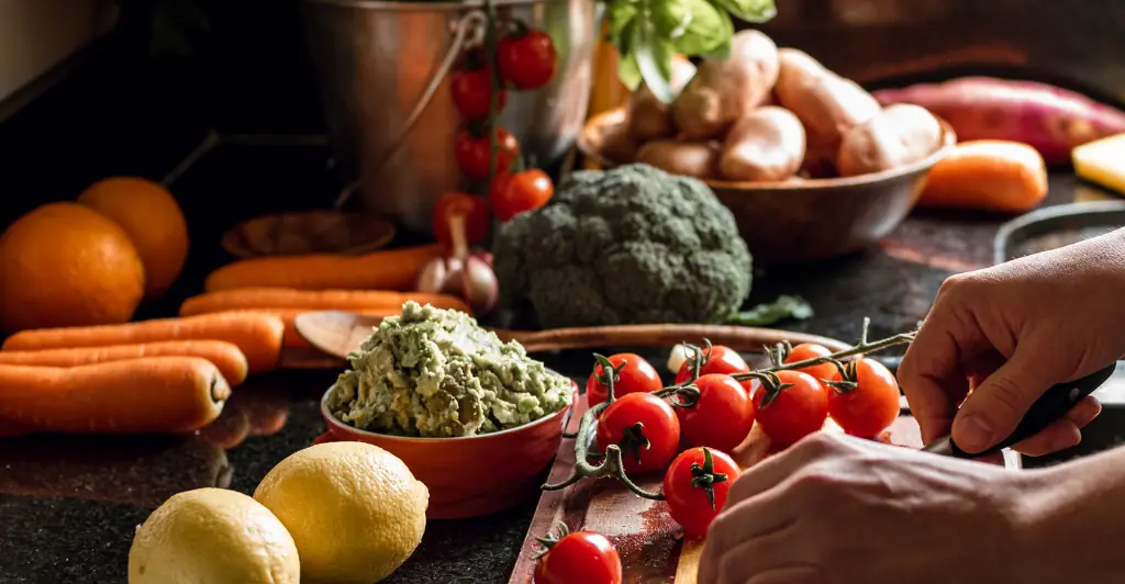 An identical twin went vegan for 12 weeks and the other ate meat to see how it affected their bodies