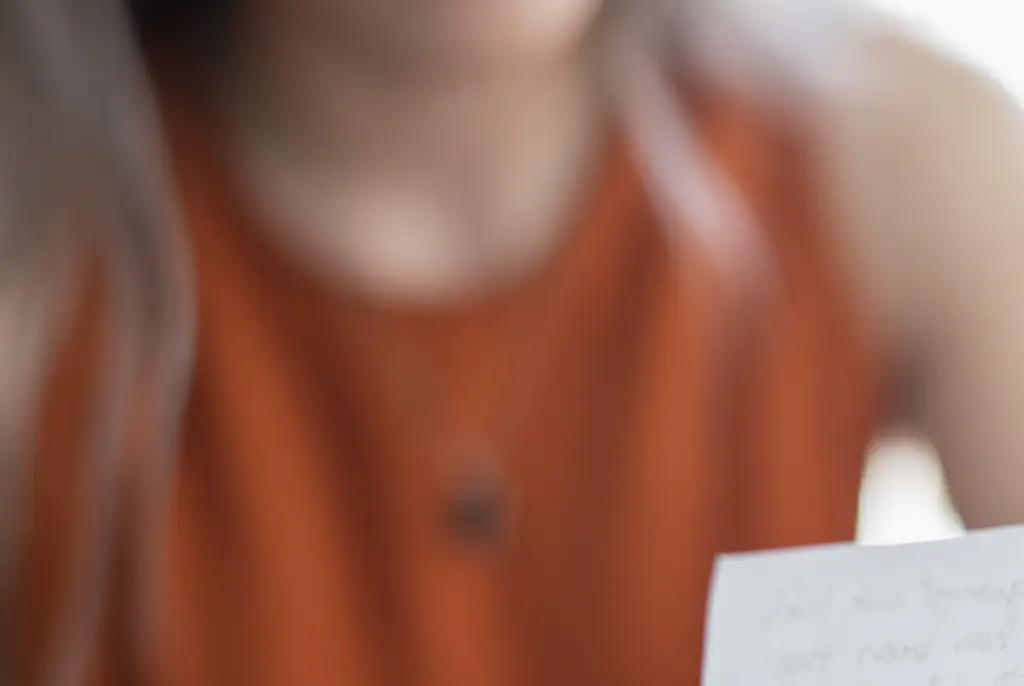 The man told her to read the note later, promising her it wasn't 'creepy'. Credit: Tony Anderson/Getty Images