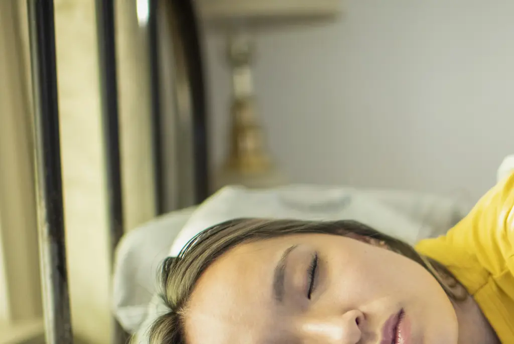 Expert reveals why you hear your heartbeat in your ear when you lie on your pillow