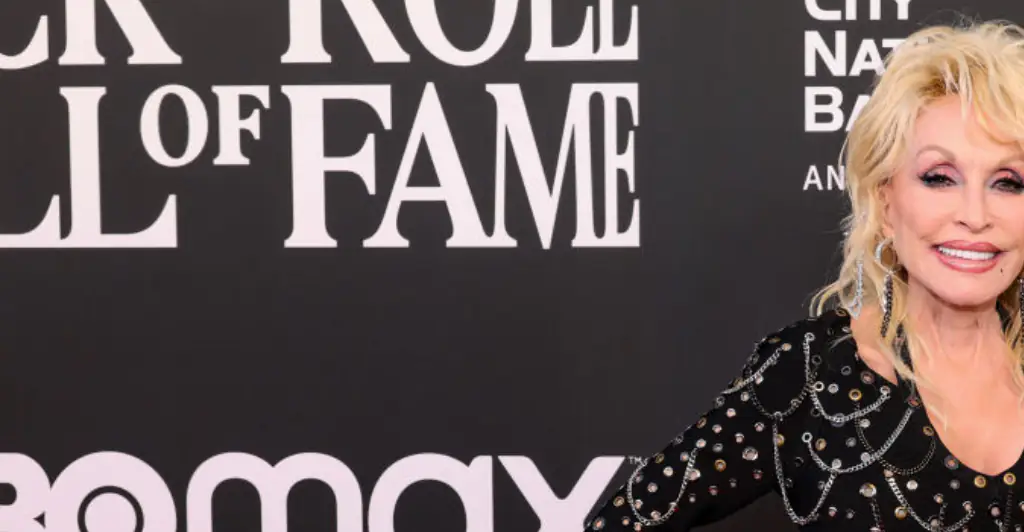 Dolly Parton reveals why people never see her husband Carl Dean in public