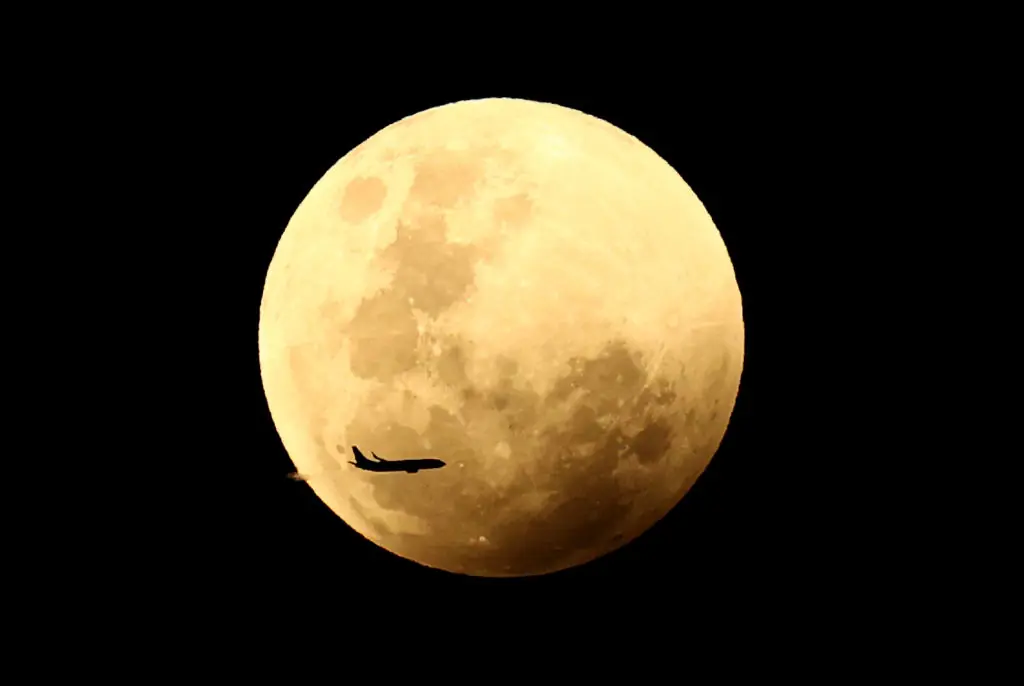 The partial lunar eclipse will see the Earth's shadow pass over the moon. Credit: Matt Blyth/Getty Images