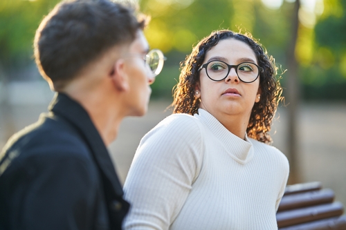 Expert warns about 'floodlighting' trend that many people try on a first date