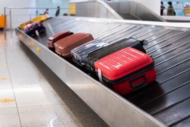 Baggage handler issues warning to people who wrap their suitcases in plastic